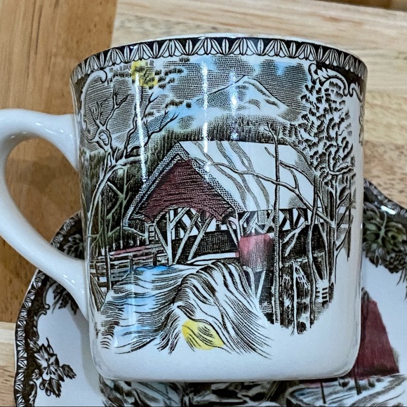 Vintage Johnson Bros The Friendly Village The Ice House Mug and Saucer Set - Picture 8 of 12